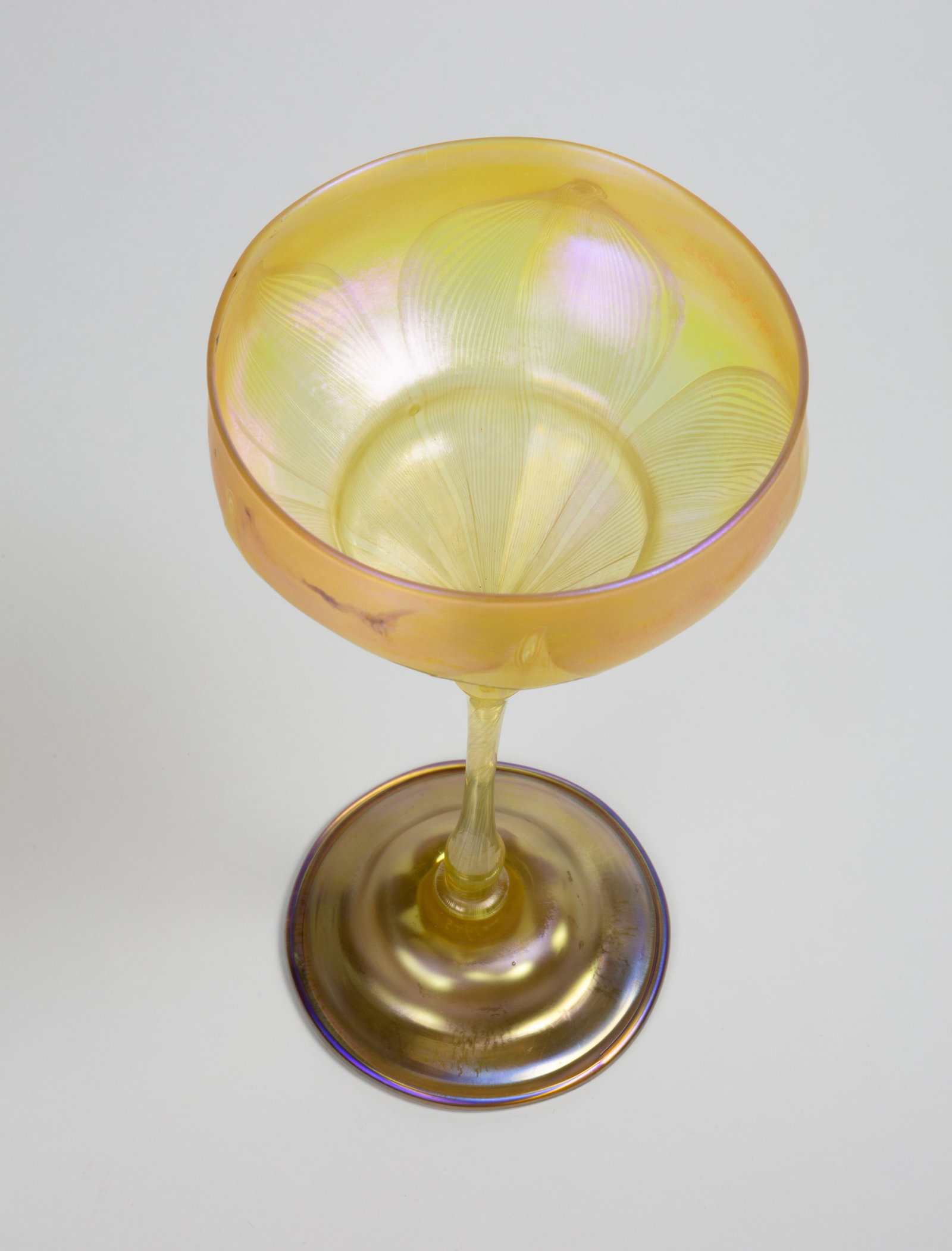 Tiffany Studios Pulled Feather Floriform Vase. - 3