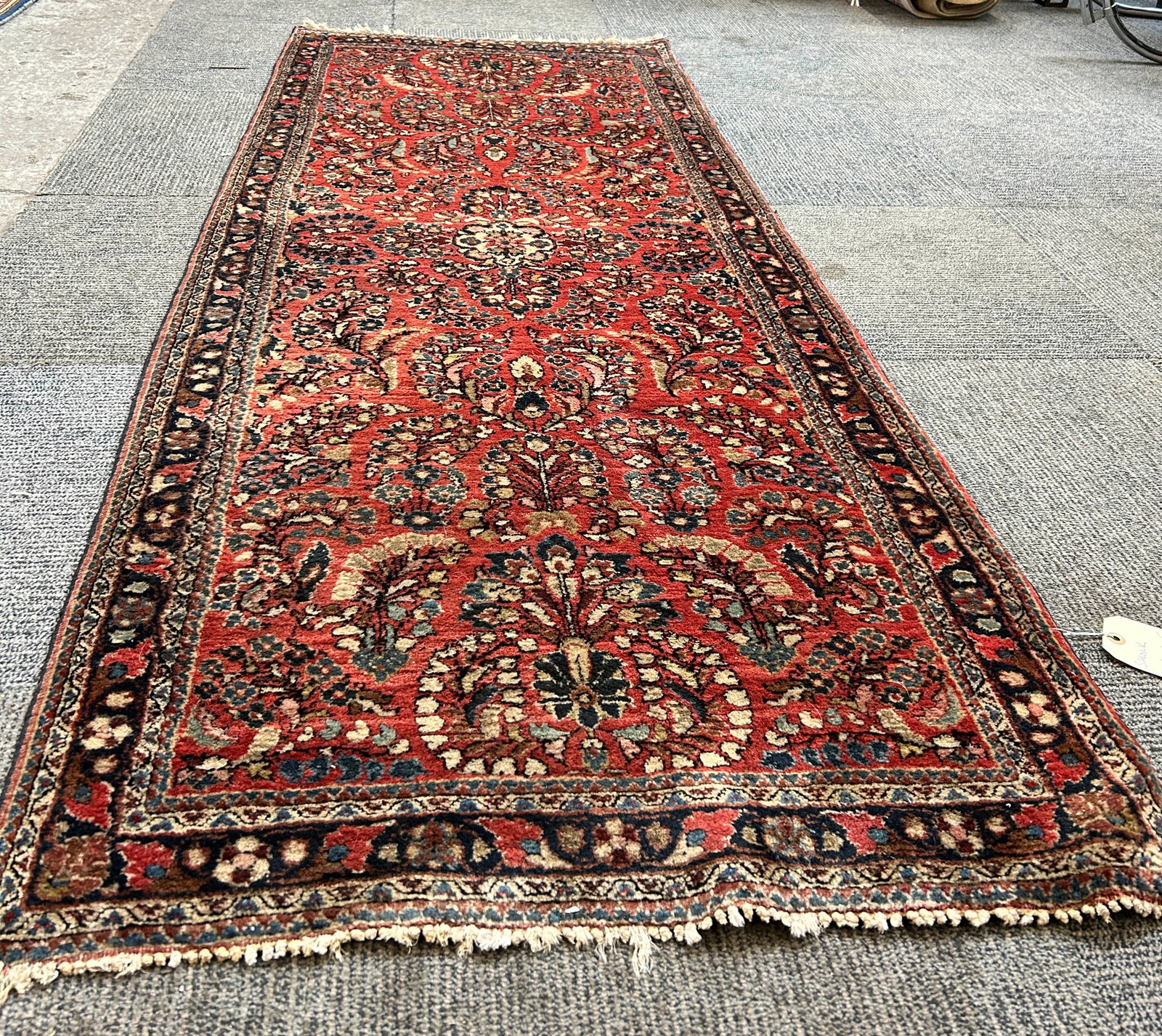 2' 6" x 6' 5" Sarouk Runner Rug. - 2