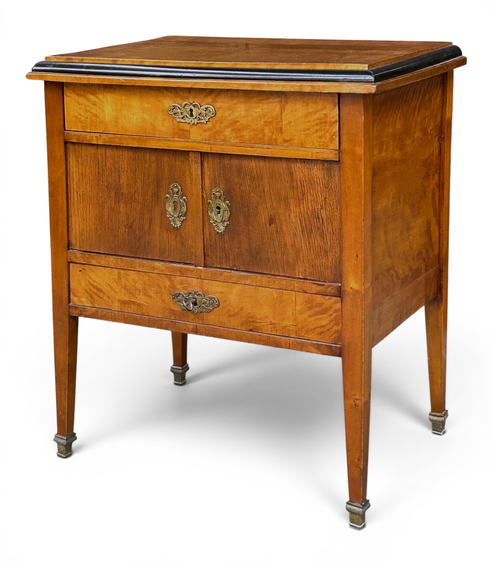 Antique Maple Chest. - 10