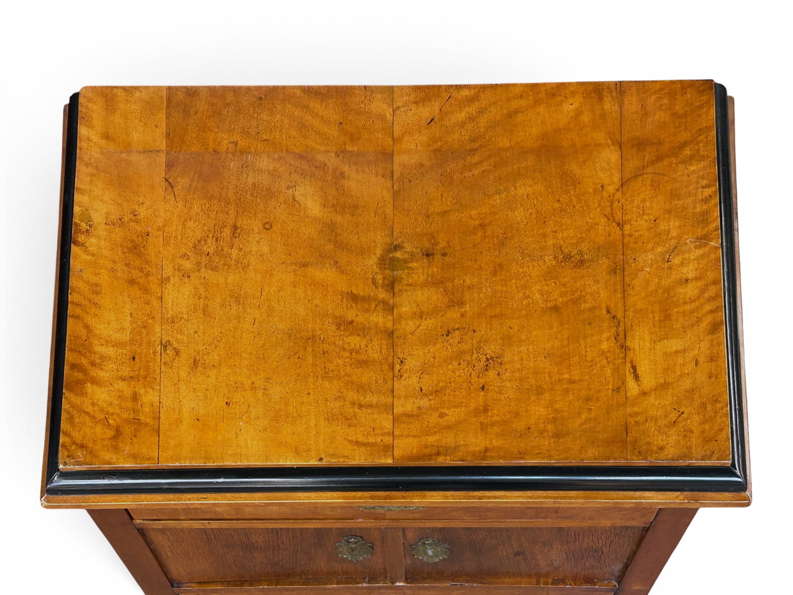 Antique Maple Chest. - 3