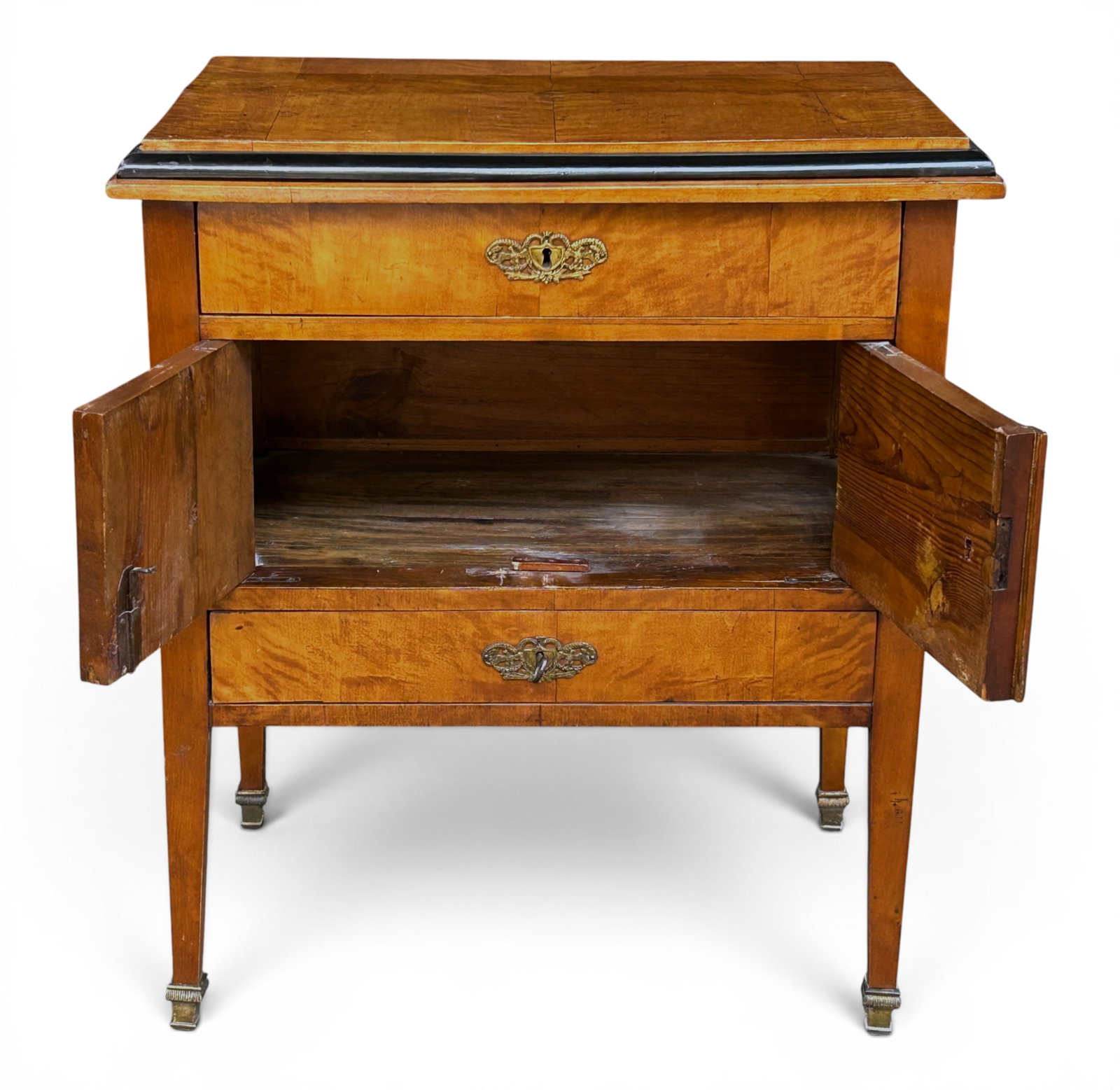 Antique Maple Chest. - 5