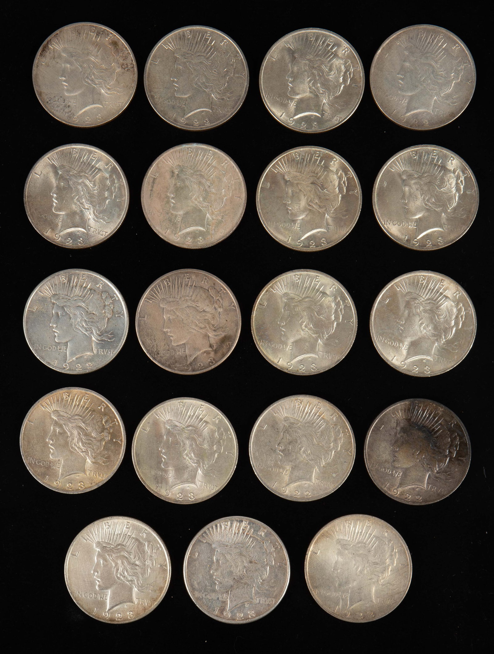 Lot of 19 Peace Silver Dollars, Circulated. (1 of 8)