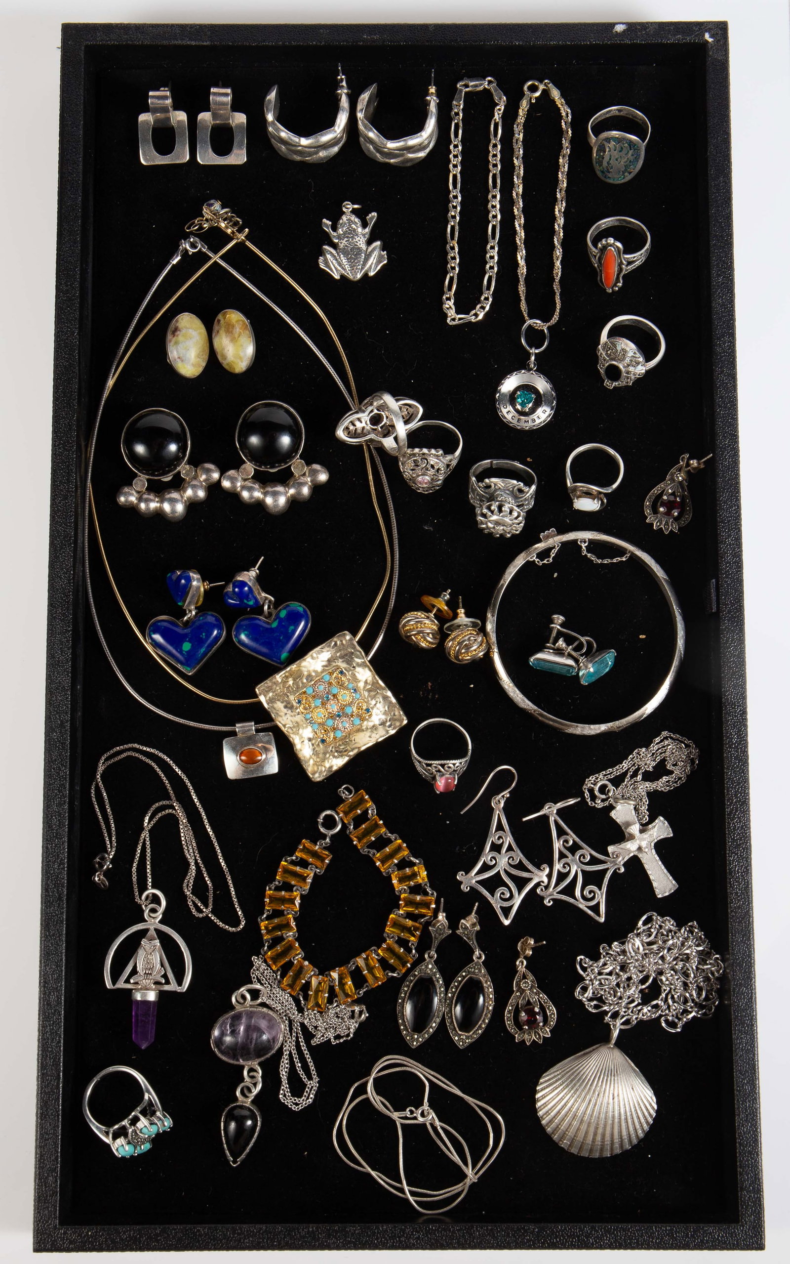 Lot of Sterling Silver Jewelry - Antique, Doskow.: The lot contains 31 pieces of sterling silver jewelry. There are 7 necklaces, 3 bracelets, 10 pair of earrings, 9 rings, and 1 pendant. Some of the stand out items are an antique citrine bracelet, a p