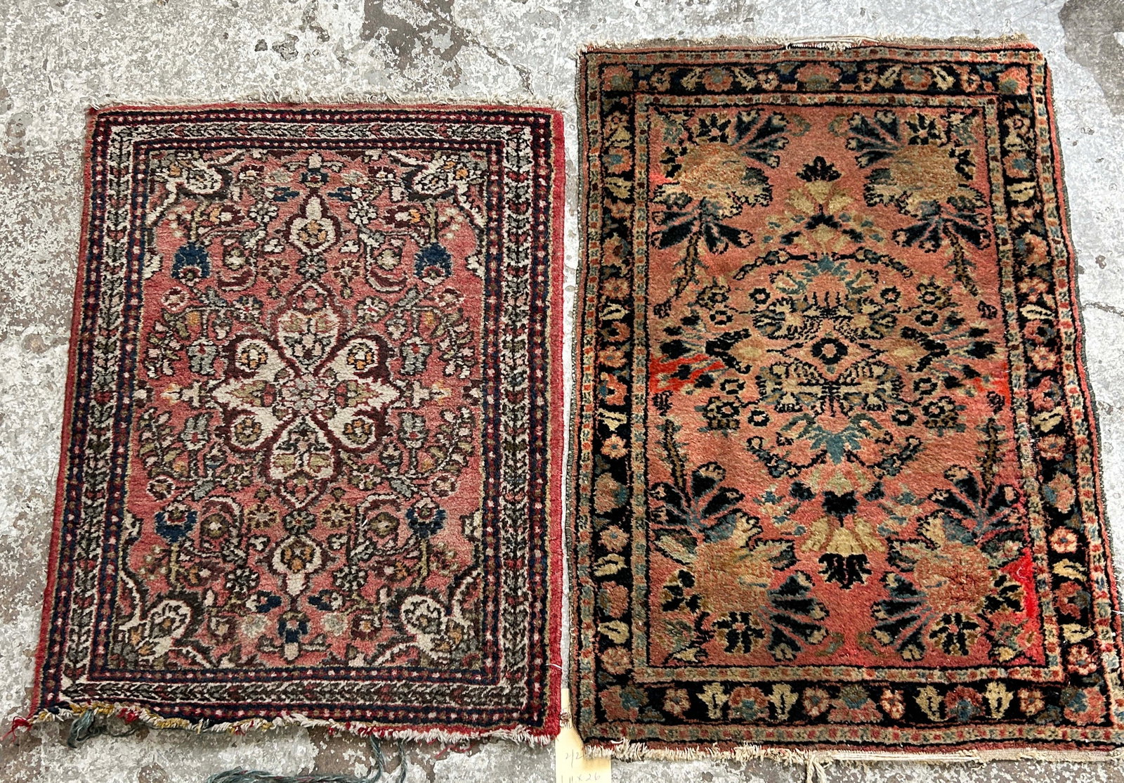Lot of 2 Small Rugs, Malayer & Sarouk. (1 of 6)
