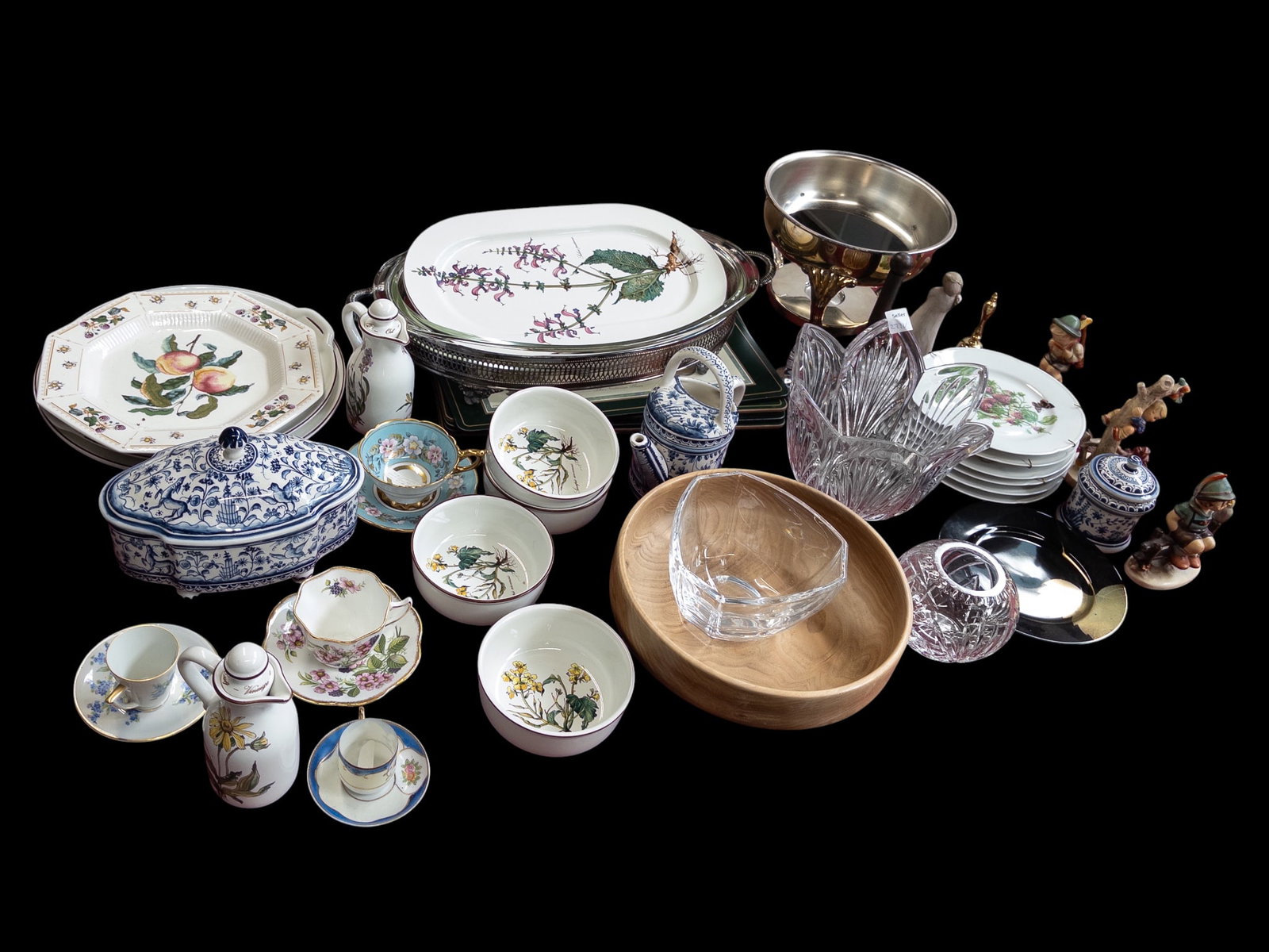 Lot: Villeroy & Boch, Tiffany, St. Louis, etc. (1 of 13)