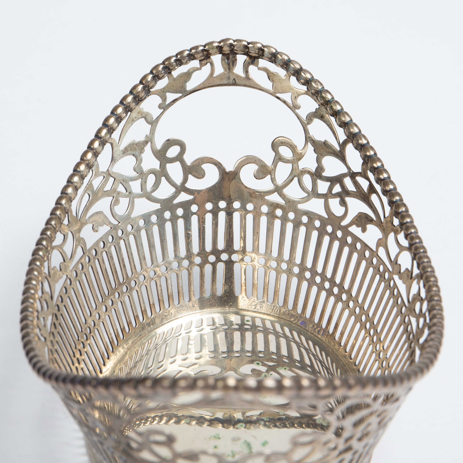 2 Silver Baskets w/ Cobalt Glass Inserts. - 6
