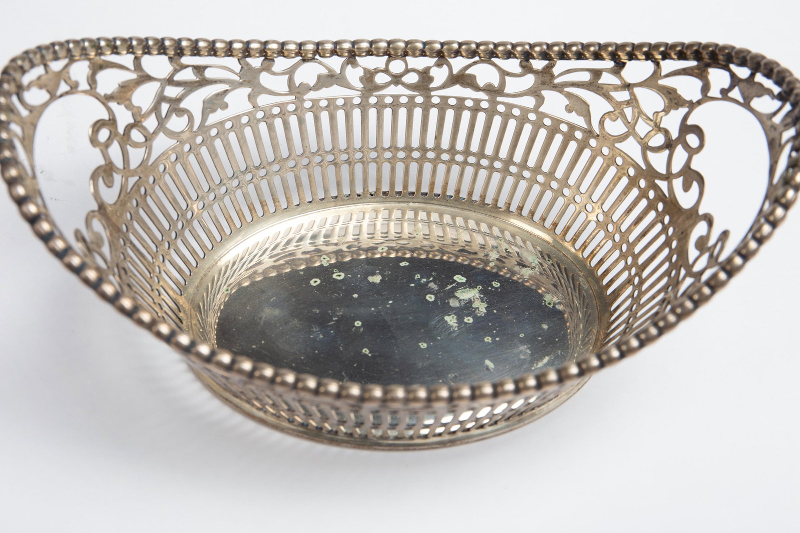 2 Silver Baskets w/ Cobalt Glass Inserts. - 8