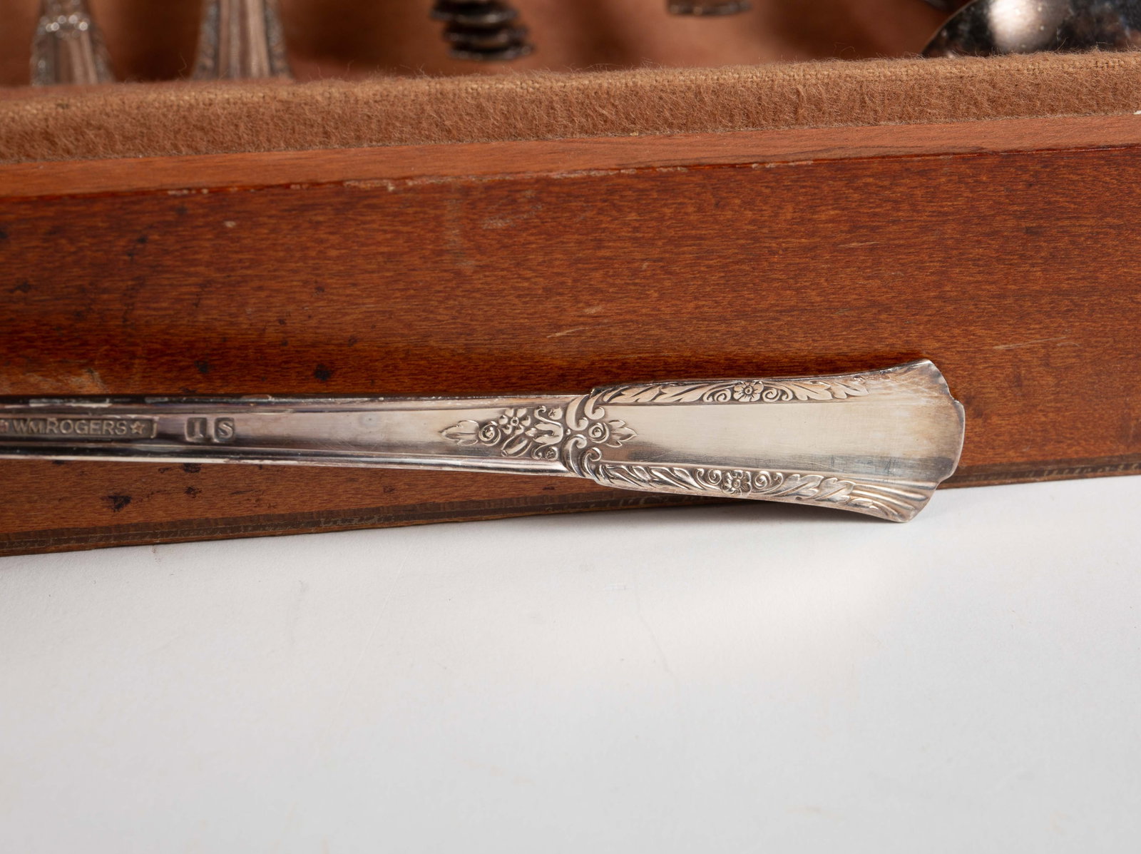 William Rogers "Treasure" Silverplated Flatware. - 5