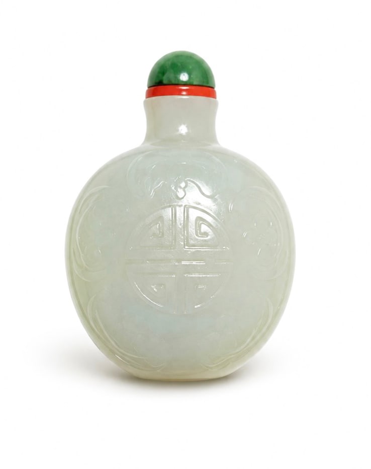 Antique Chinese White Jade Snuff Bottle. (1 of 6)