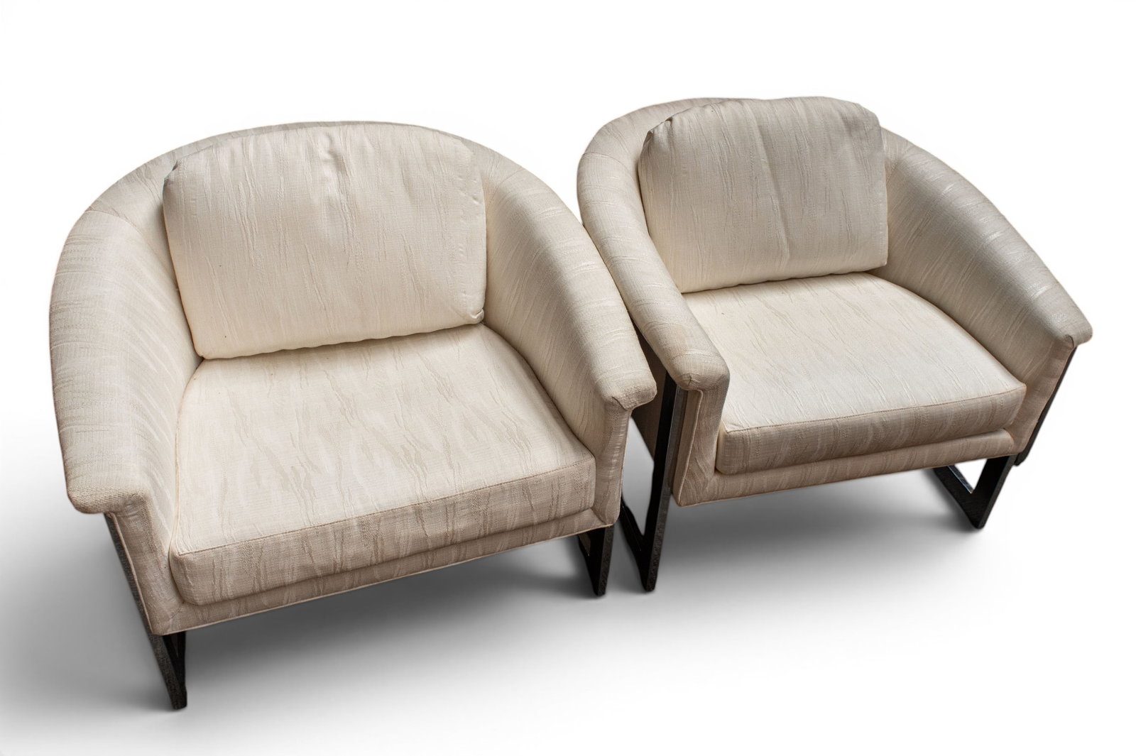 Pair of Upholstered Barrel Chairs. (1 of 4)