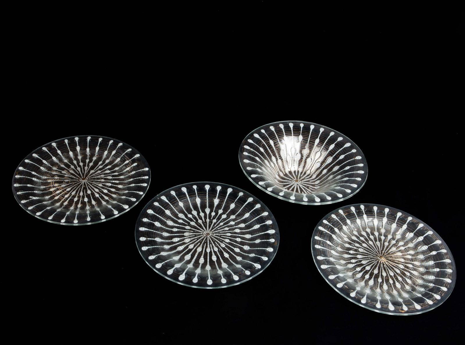 Higgins "Classic Line" Glass Bowl & Plates. (1 of 4)
