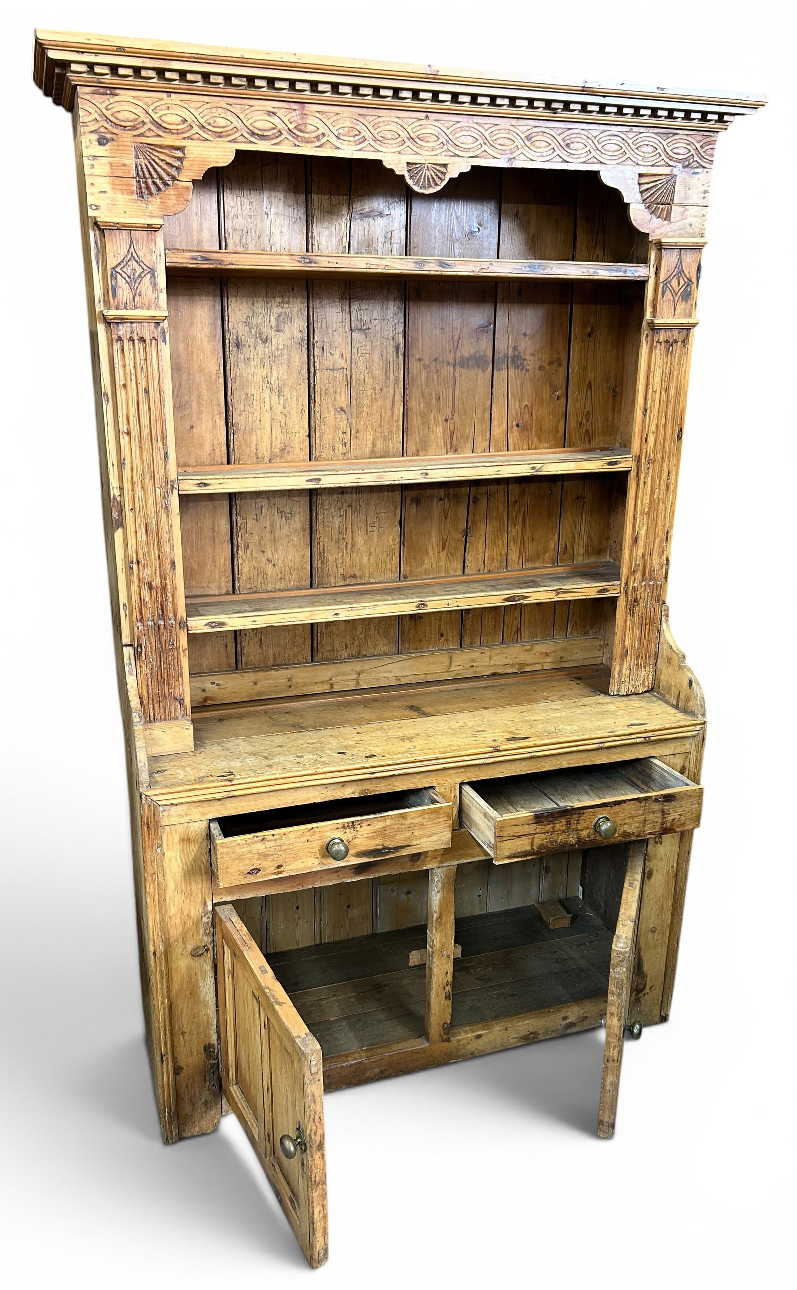 Antique Welsh Pine Hutch. - 2