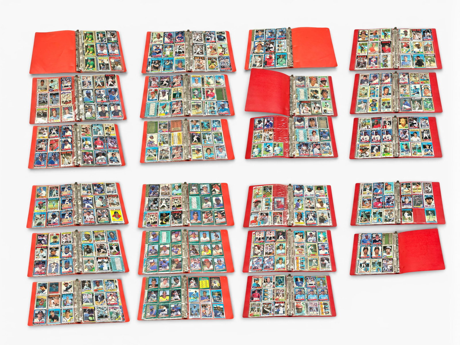 Lot of Vintage Baseball Cards in Binders.: There are over 350 total. The cards are in protective sleeves. They include the following players: Tony Gwynn, Pete Rose, Mark McGwire, Carlton Fisk, Don Mattingly, Rickey Henderson, Nolan Ryan, Darry