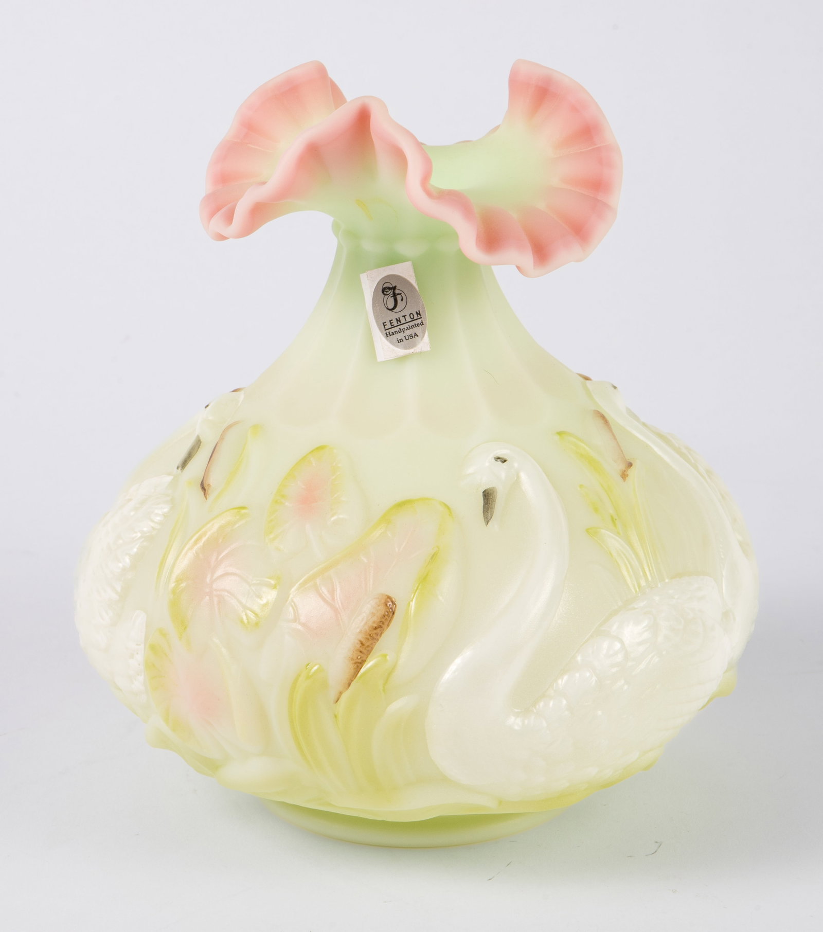 Fenton Lotus Mist Vase, Burmese Swan. (1 of 5)