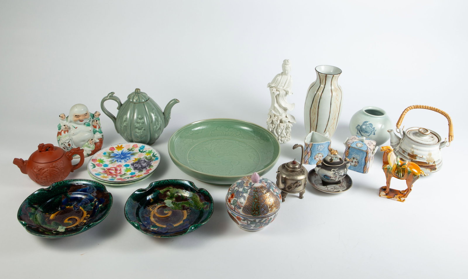 Lot of Asian Decor- Chinese, Japanese, Korean. (1 of 15)
