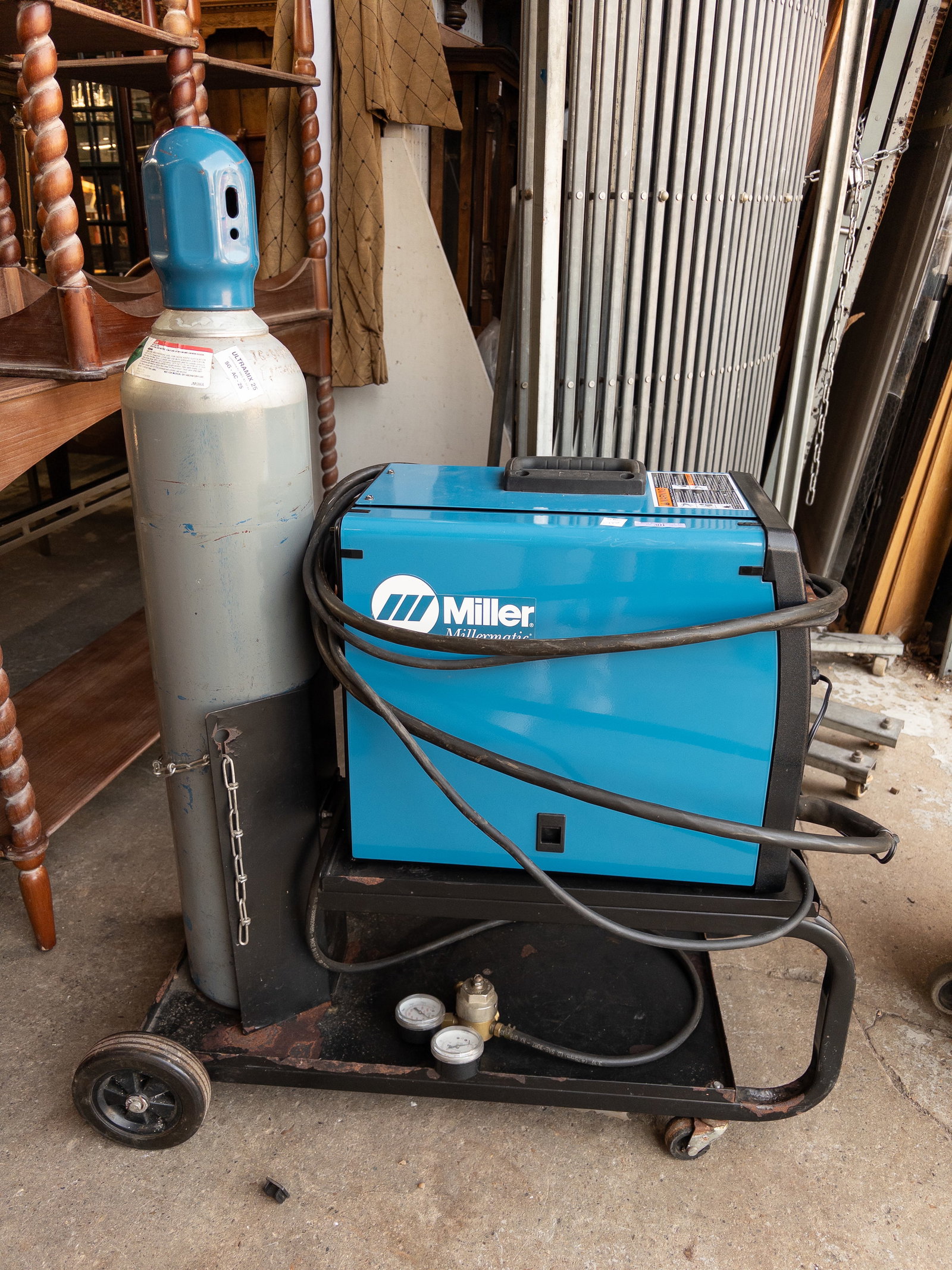 Miller Millermatic 135 Wire Welder, 115 Volt. (1 of 3)