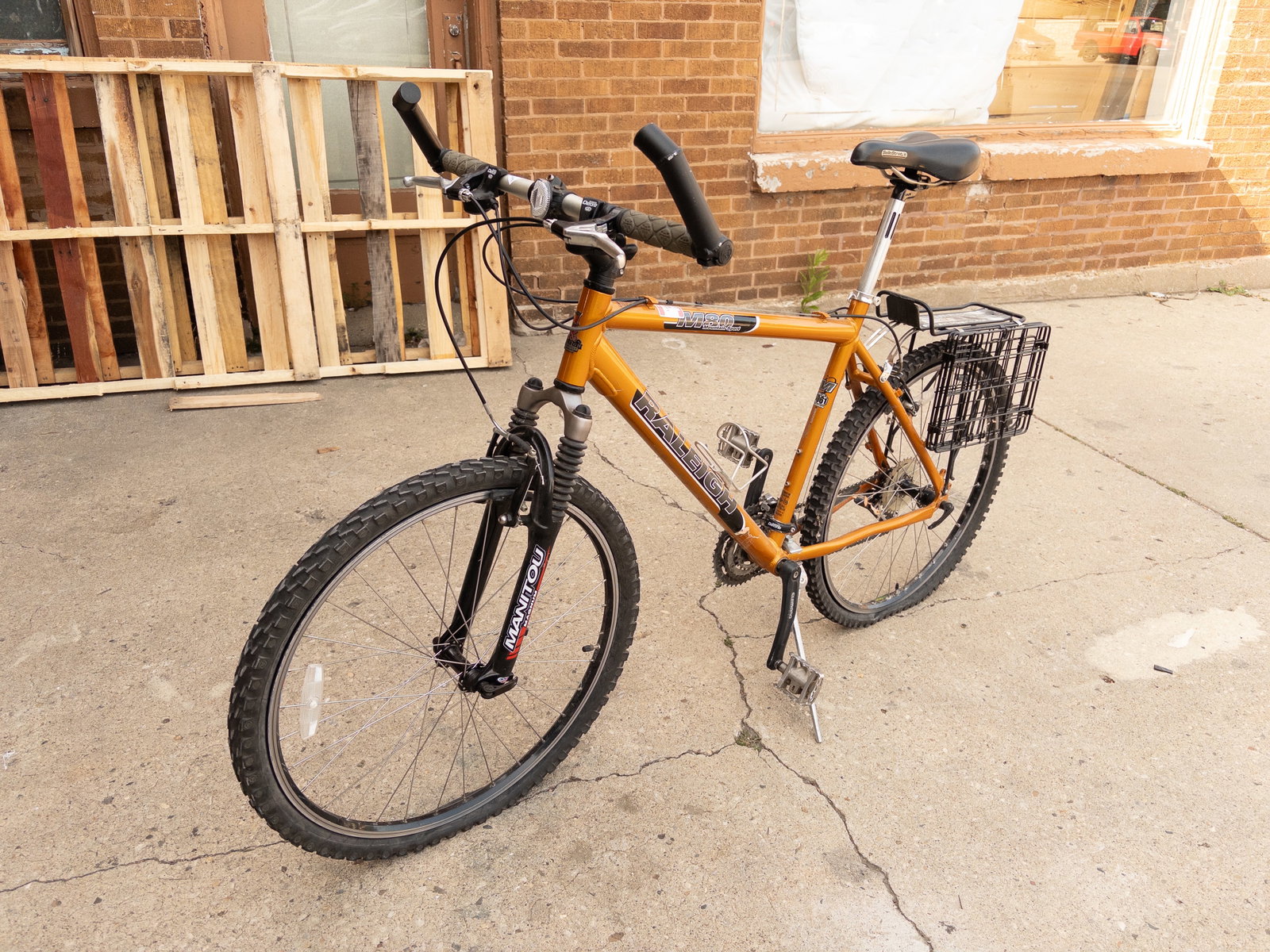 M80 Raleigh Bicycle. (1 of 3)