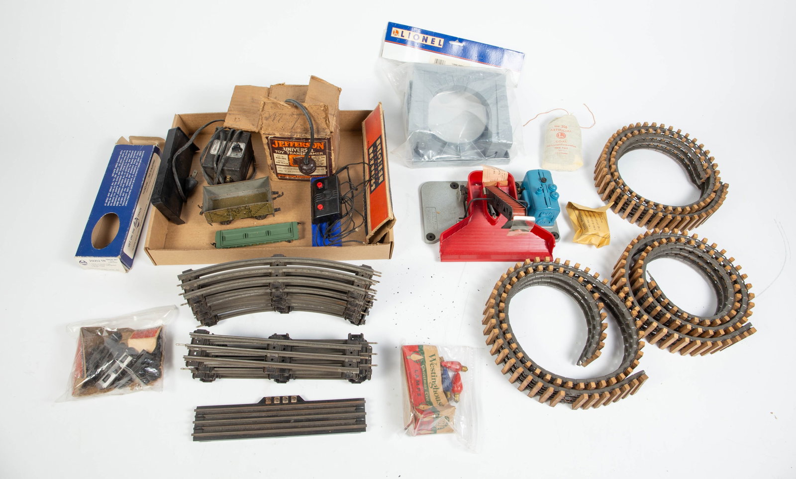 Lot of Vintage Model Train Tracks, Accessories. (1 of 6)