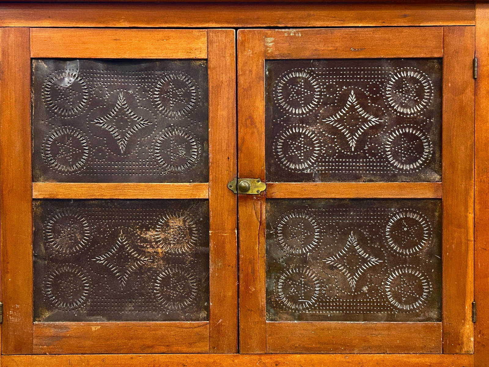 Rustic Step Back Cabinet with Pie Safe. - 3