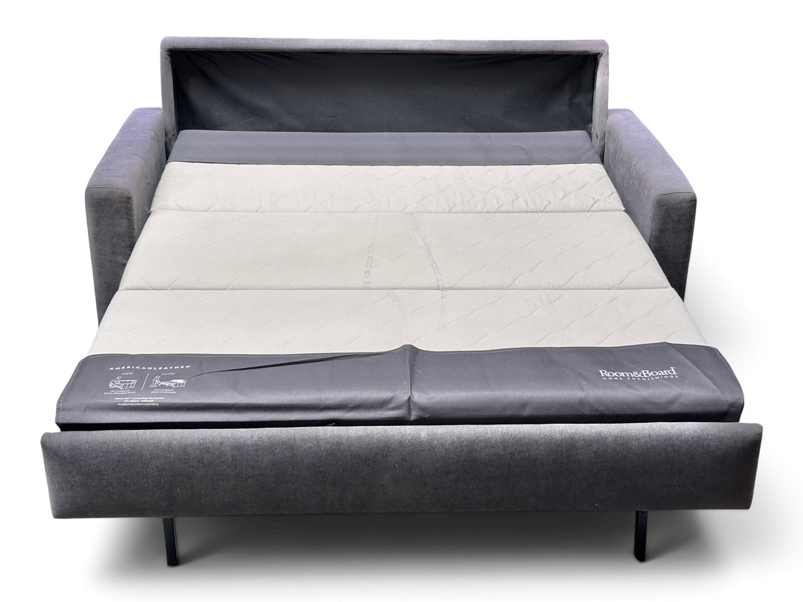 Room and Board Sleeper Sofa. - 3