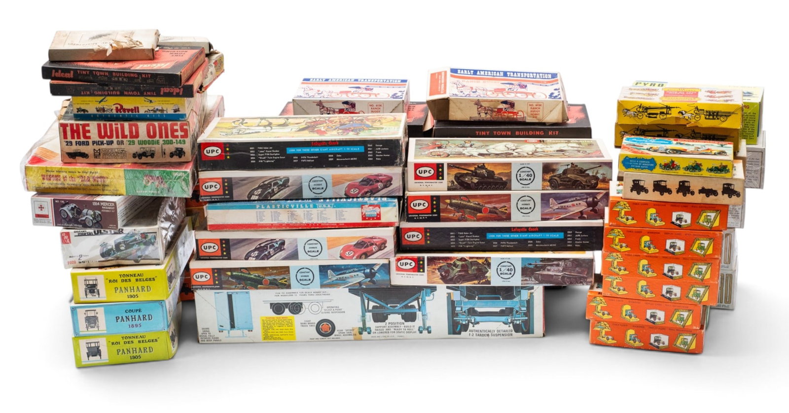 Lot Vtg. Construction Kits - Town, Chariots, Cars. (1 of 7)