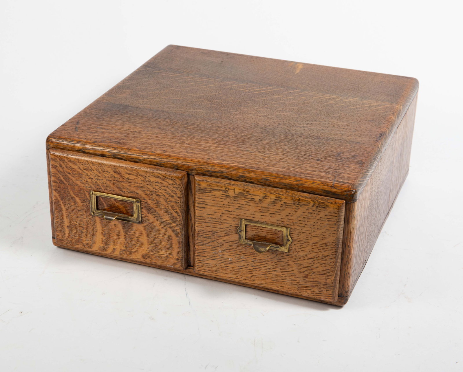 Vintage 2-Drawer Oak Card Catalog Cabinet. (1 of 6)