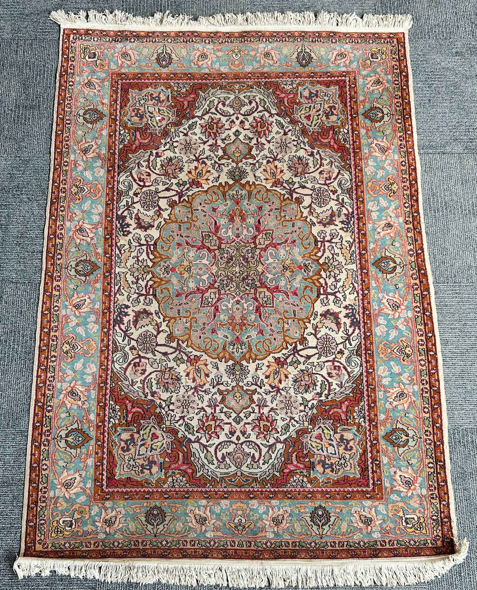 4' 1" x 5' 10" Antique Persian Isfahan Rug. (1 of 5)