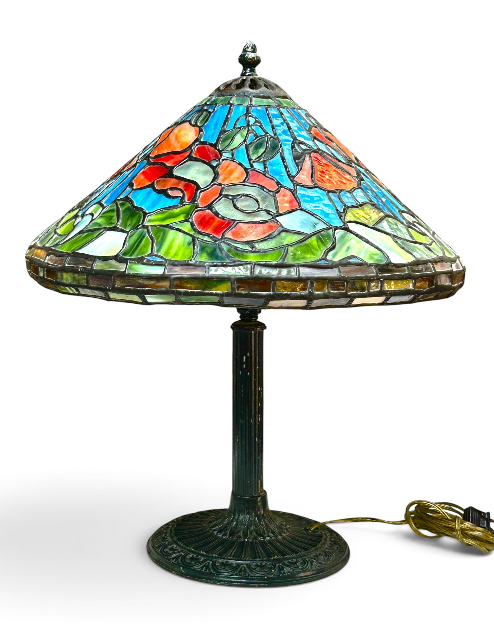 Stained & Leaded Glass Lamp w/ Poppy Flowers.: The underside of the base is signed, though the maker is unidentified. There are some signs of surface wear, but overall, it looks to be in good cosmetic condition. The lamp measures 7 3/4" x 7 3/4" x