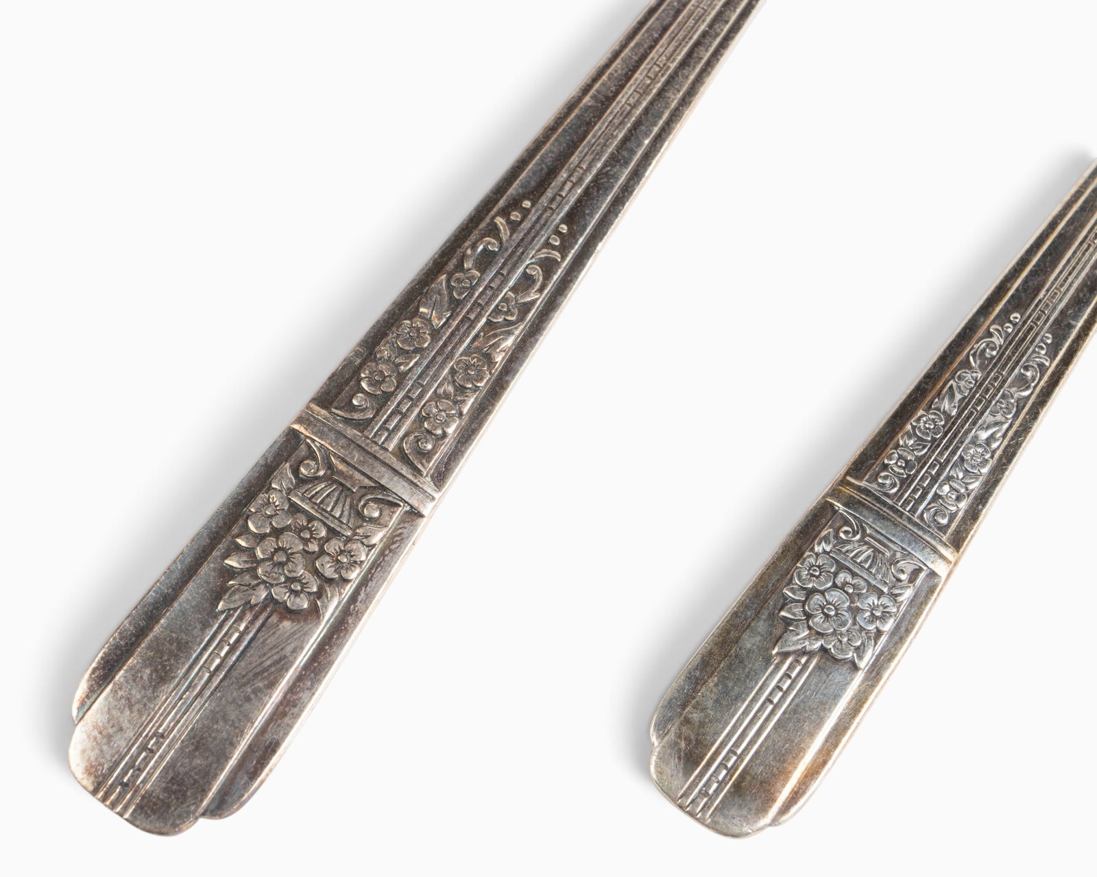 Celebrity Rogers / Oneida Silverplate Flatware Set - 4