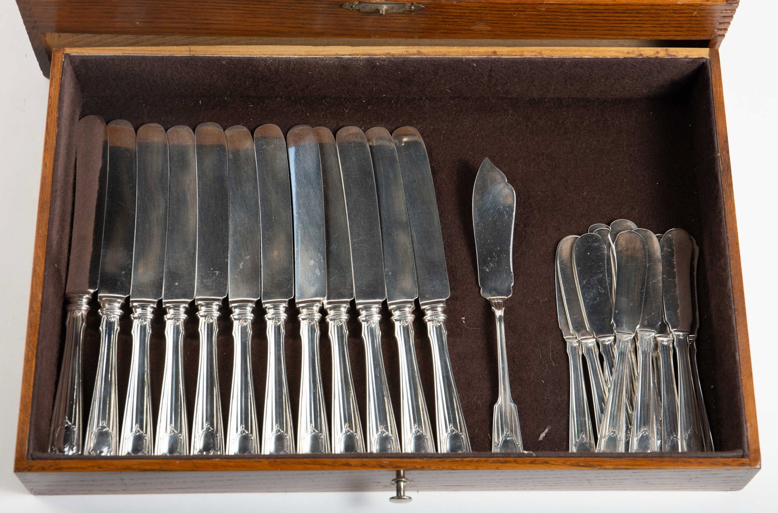 Gorham Sterling "Spotswood" Flatware Set. - 2