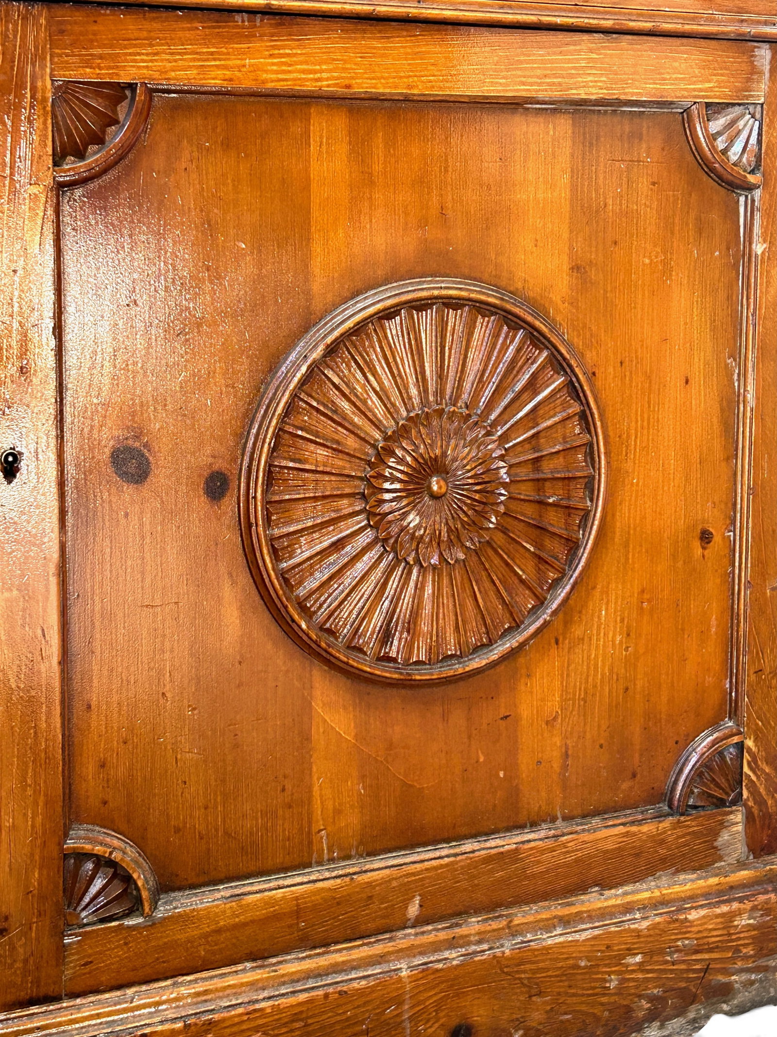 Antique Pine Sideboard. - 10