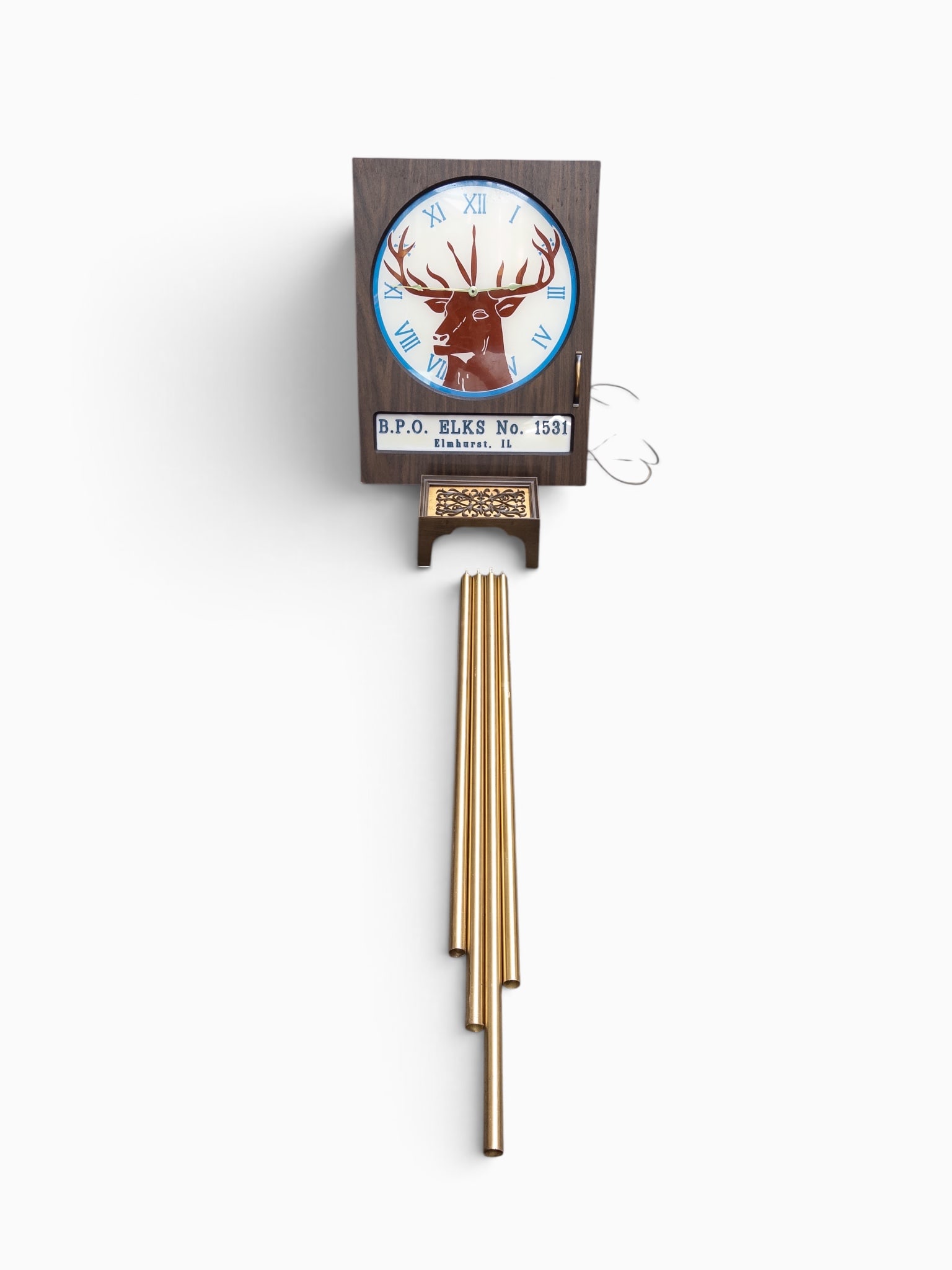 Vintage Elks Lodge Electric Clock.: It is untested. The clock measures 20" x 6 3/4" x 26". Third-party shipping or personal pickup is required. Please check the "self arranged" button at checkout and see our website for the recommended 