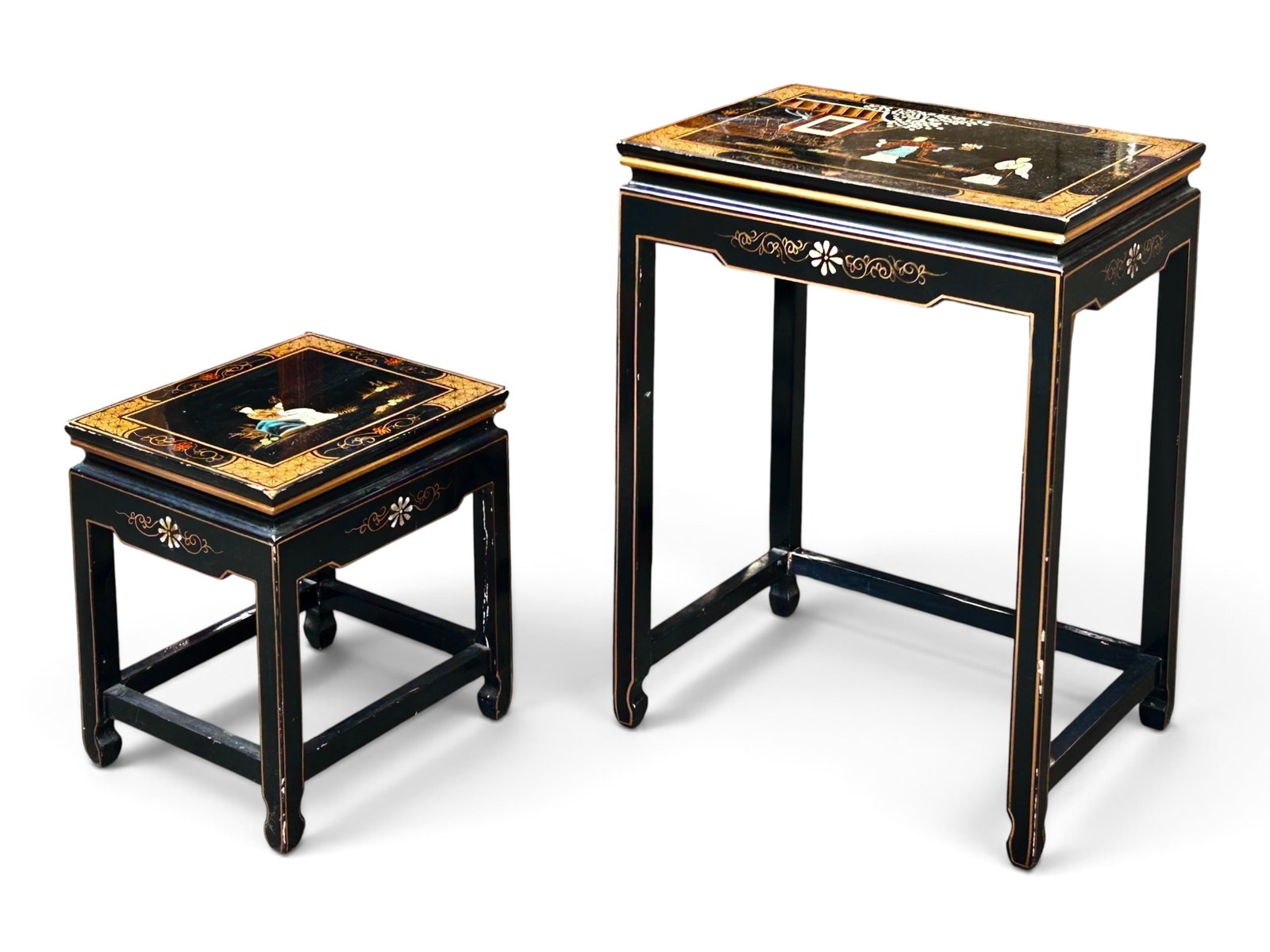 Set of Two Chinoiserie Lacquered Nesting Tables. (1 of 18)