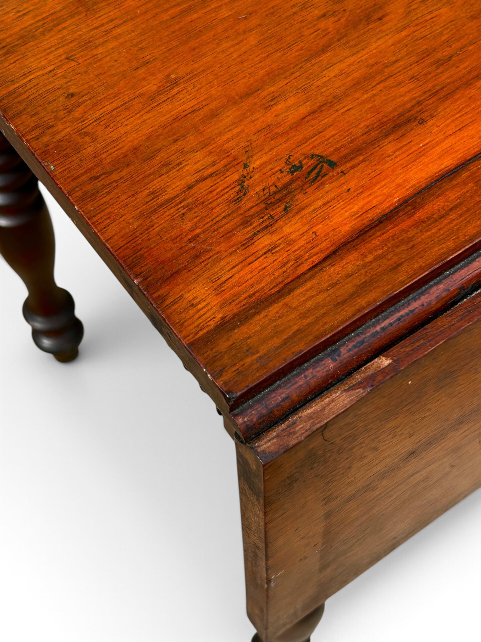 Antique Drop Leaf Table w/ Bobbin Turned Legs. - 8