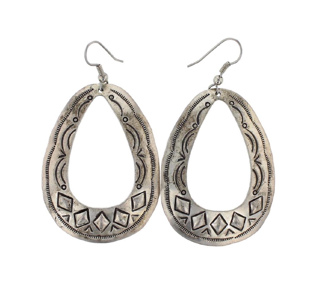 Sterling Silver Vintage Stamp Out Earrings Navajo (1 of 1)