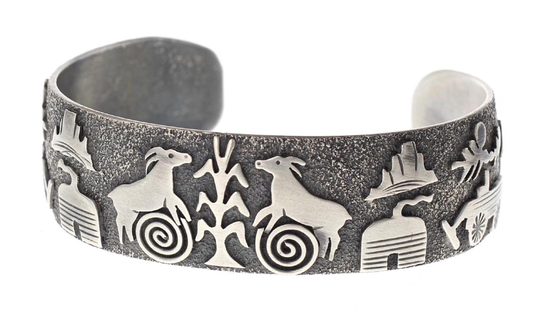 Sterling Silver Story Teller Bracelet Navajo Native (1 of 3)