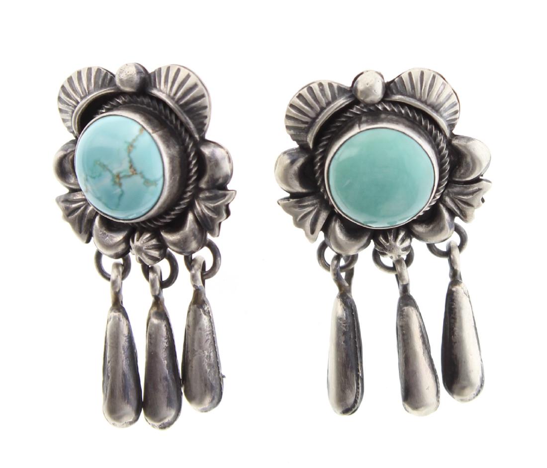 Sterling Silver Genuine Turquoise Earrings Navajo (1 of 2)