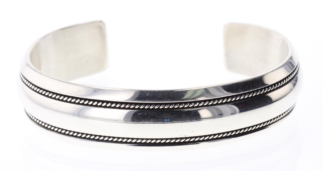 Heavy Gauge Contemporary Twist Wire Bracelet (1 of 2)