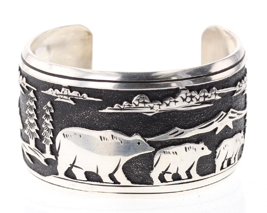 T & R Singer Story Teller Bear Bracelet (1 of 3)