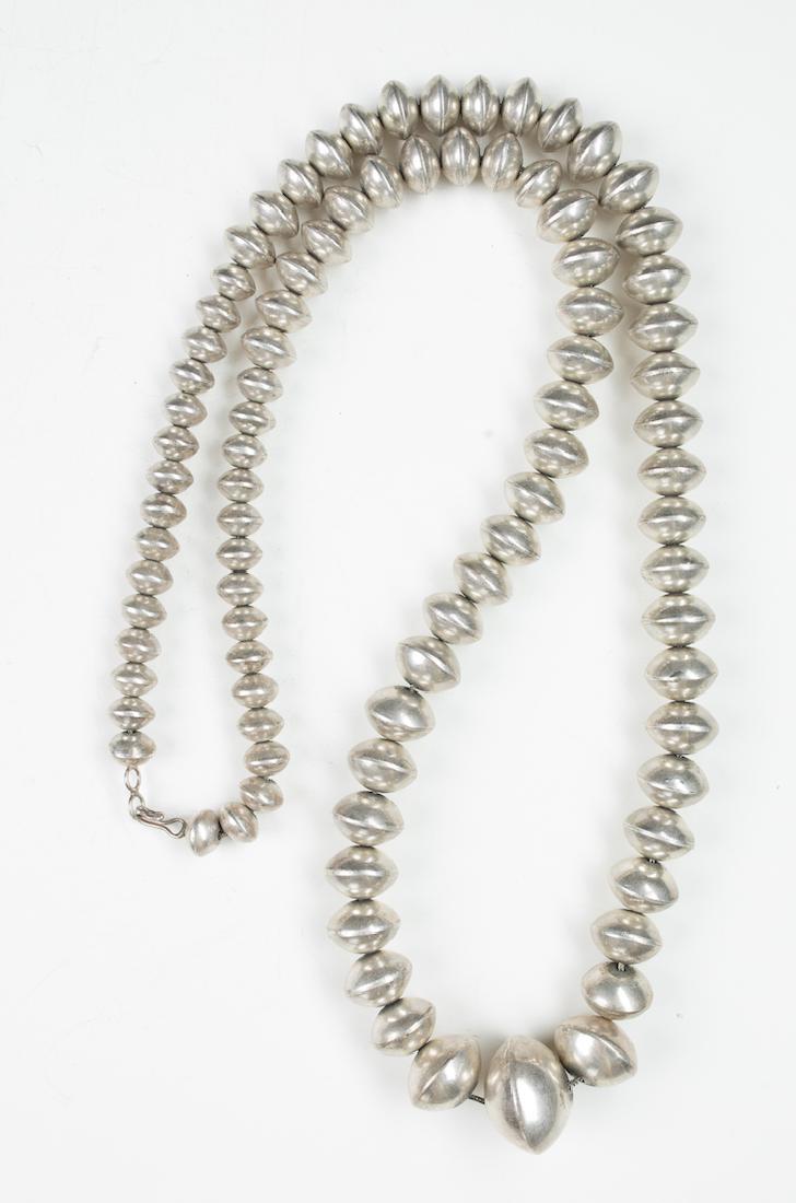 Vintage Graduated Roundel Beads Necklace (1 of 4)