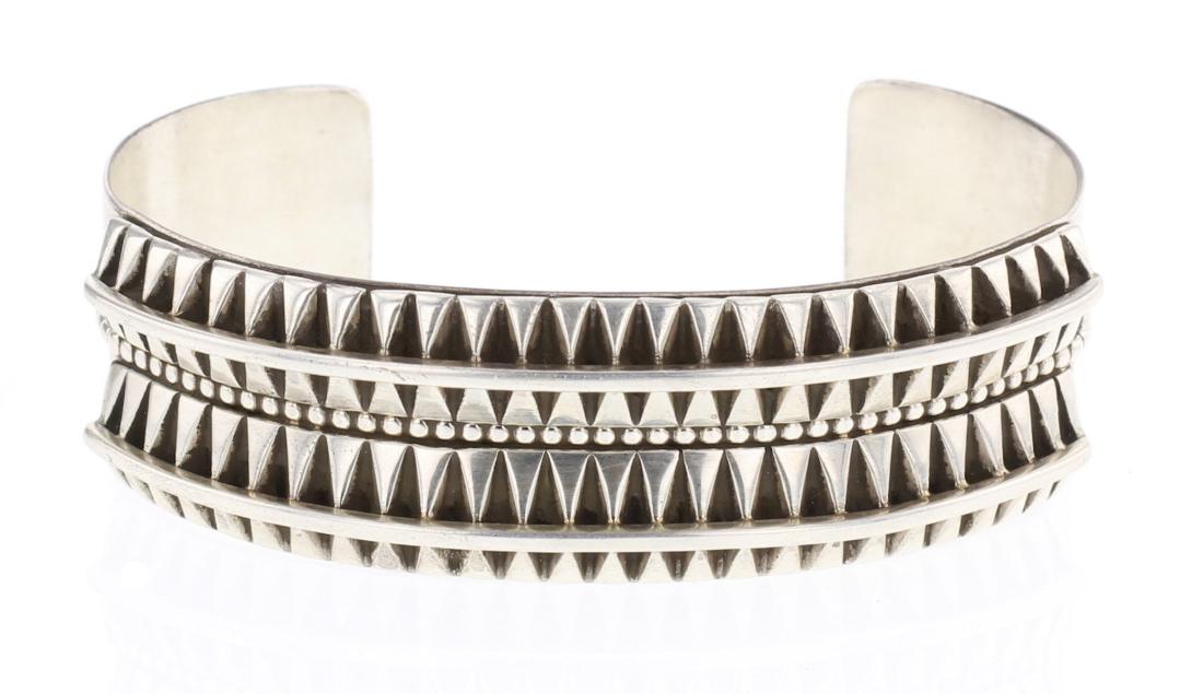 Tahe Vintage Row Heavy Stamp Bracelet (1 of 3)