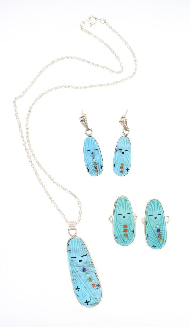 Stuart Quandelacy Corn Maiden Fetish Inlay Zuni (1 of 2)