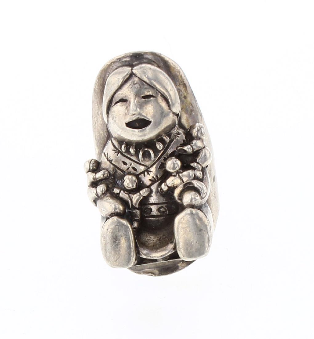 Vintage Story Teller Hopi Design Ring (1 of 3)
