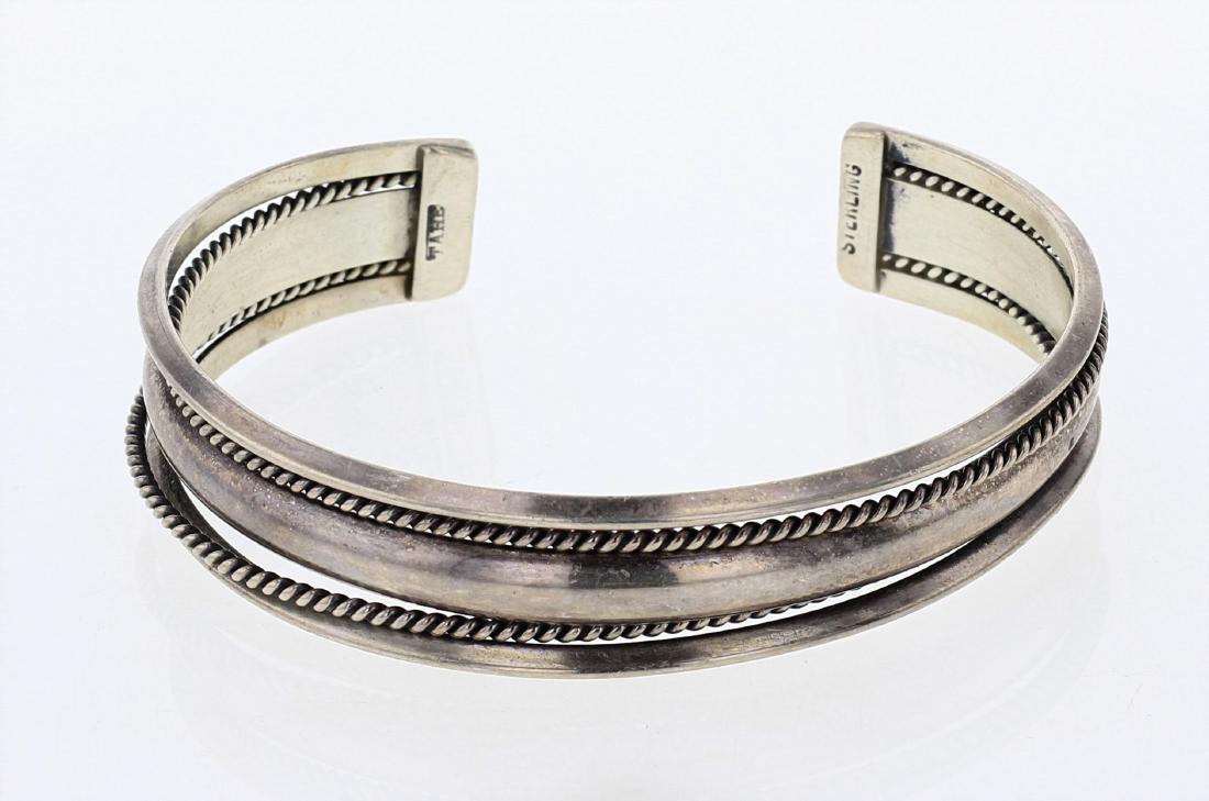 Tahe Vintage Twist Wire Cuff Bracelet (1 of 3)