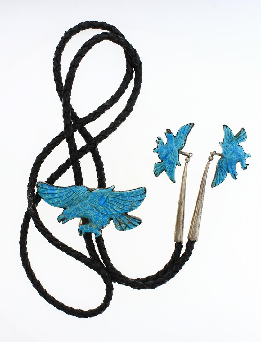 Vintage Flying Eagle Carved Kingman Turquoise Bolo Tie (1 of 3)