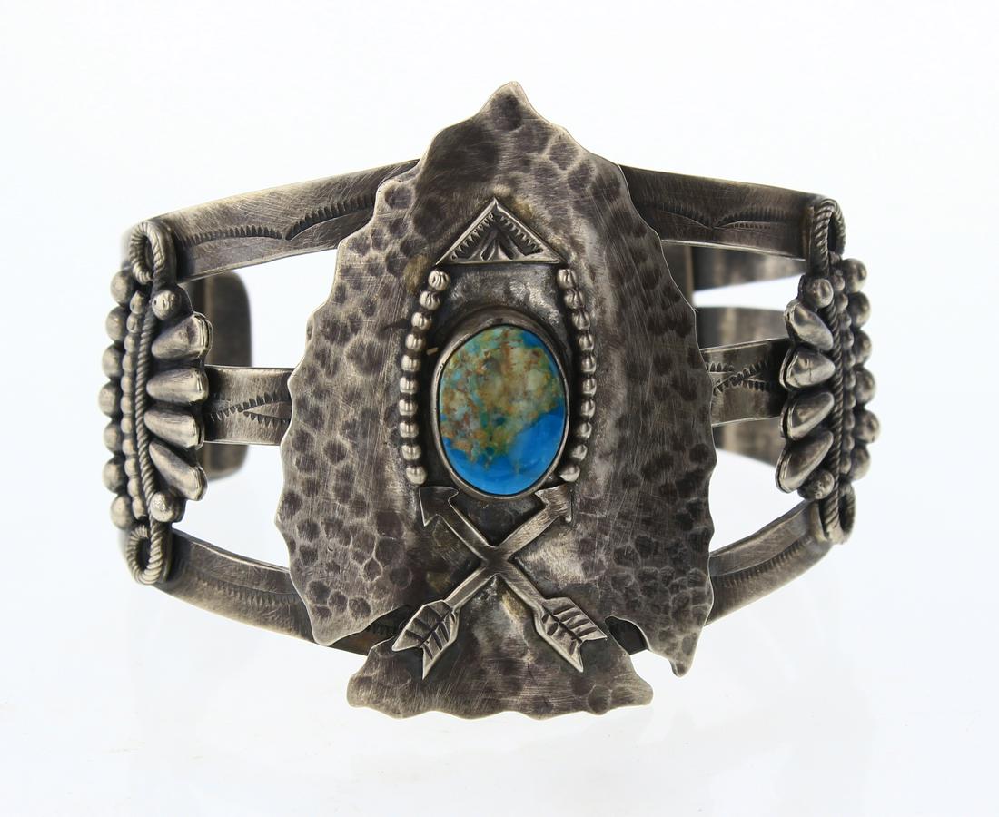 Lorenzo Juan Blue Gem Hammered Arrow Head Cuff Bracelet (1 of 3)