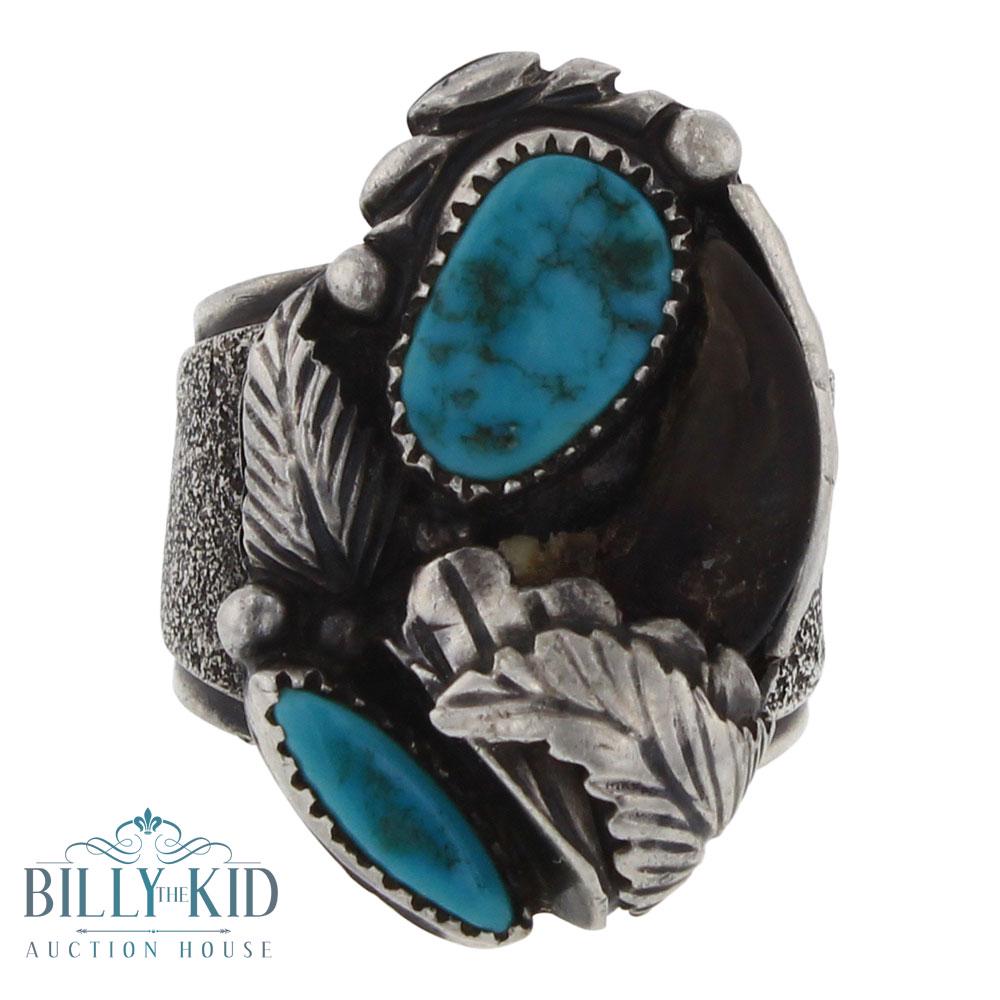 Old Pawn Turquoise & Bear Claw Ring (1 of 3)
