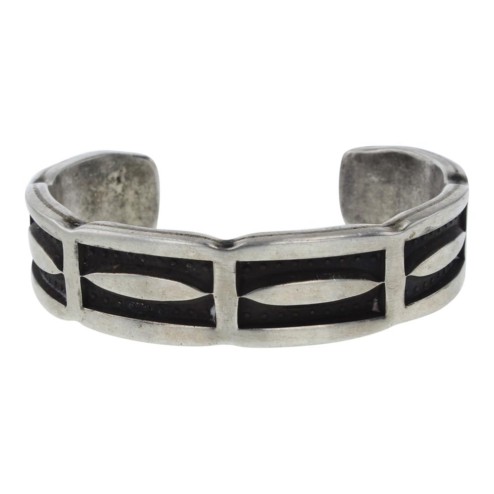 Emerson Bill Vintage  Deep Stamp Heavy Gauge Bracelet (1 of 4)