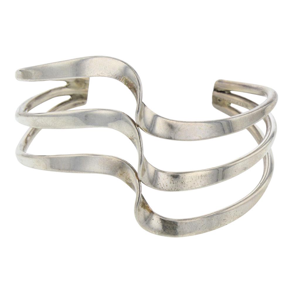 Navajo Plain Silver Bracelet (1 of 3)