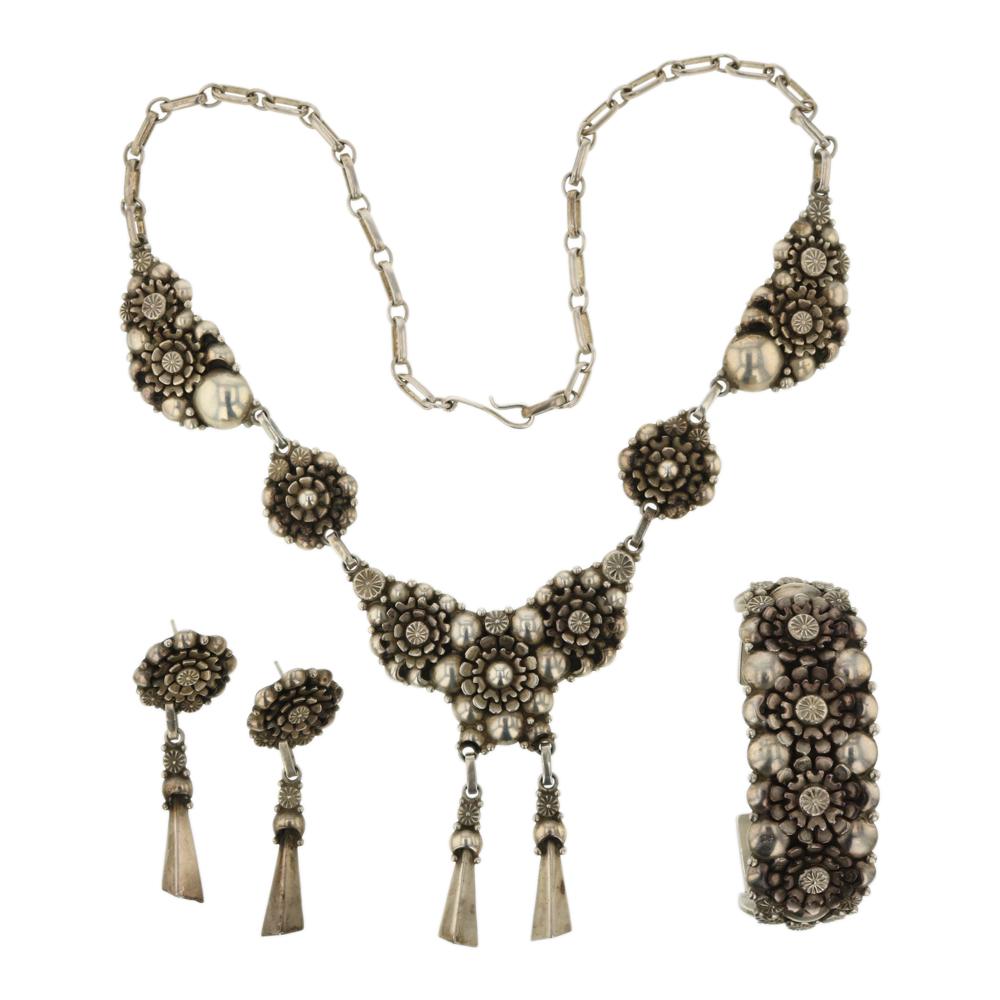 Clem Nelwood Vintage Bracelet Necklace & Earrings (1 of 5)